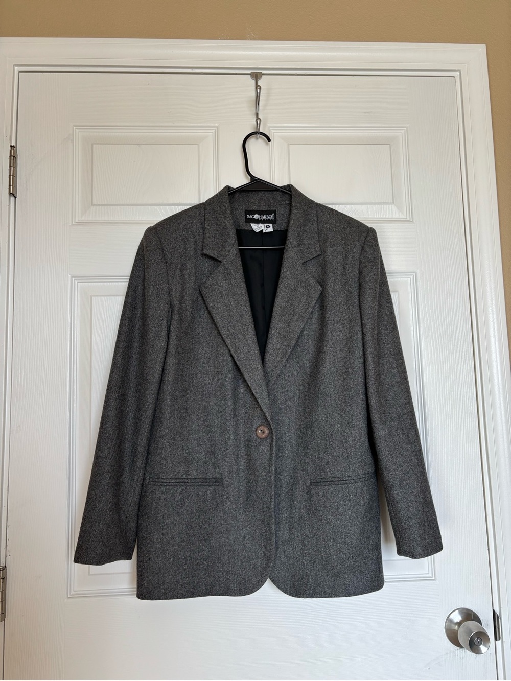 Sag Harbor Grey Wool Blend Blazer - One Button - Jacket Pockets Size 12
